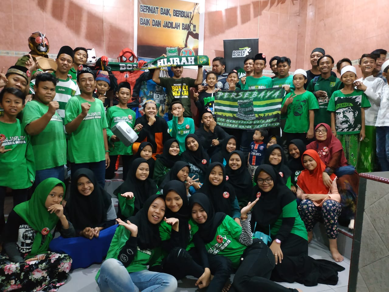Komunitas Superhero Beramal saat mengadakan kajian di Pesantren Dolly. (Foto: Dokumentasi pribadi)