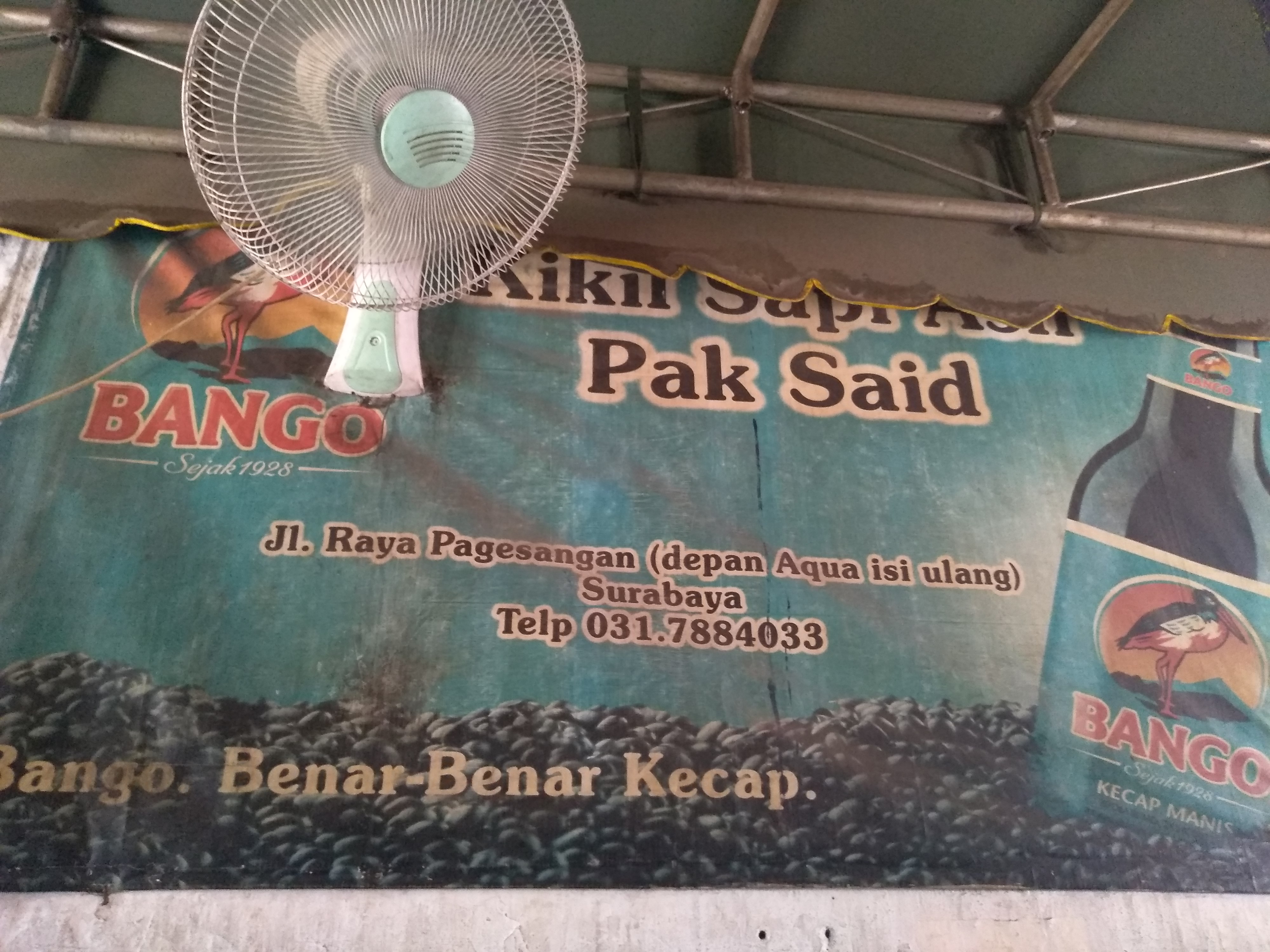 Penunjuk sederhana, itu pun dibranding sama produk kecap. (Foto:Widi/ngopibareng id)