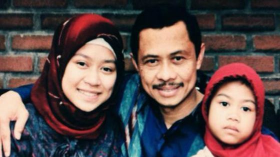 Imam Shamsi Ali bersama isteri dan putri tersayangnya. (Foto: isa for ngopibareng.id)