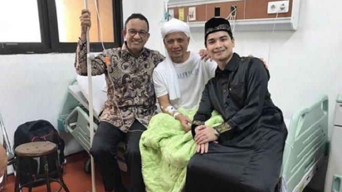 Terkait berita tersebut, putra kedua Ustadz Arifin Ilham, Muhammad Ameer Azzikra pun memberikan klarifikasinya