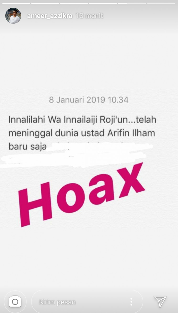 "Hoax," tulis Ameer dengan membagikan ulang pesan yang menyebut ayahnya meninggal dunia, Selasa 8 Januari 2019.