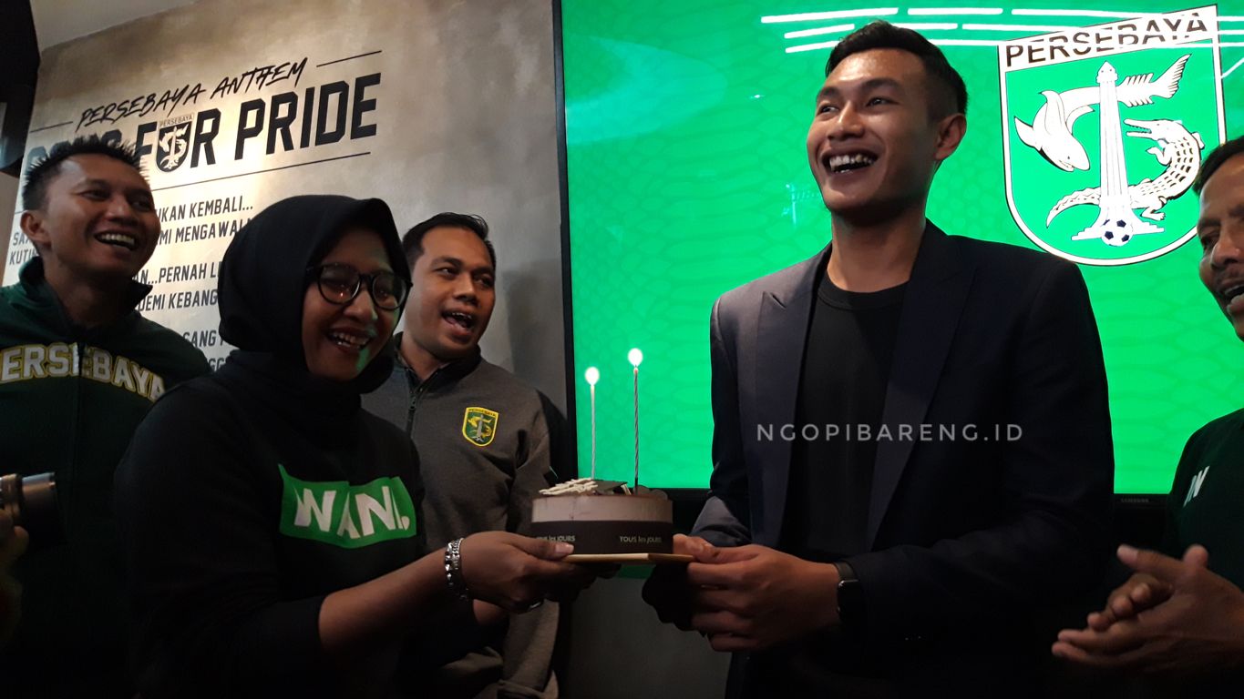 Hansamu Yama resmi menjadi pemain Persebaya. (foto: Haris/ngopibareng.id)