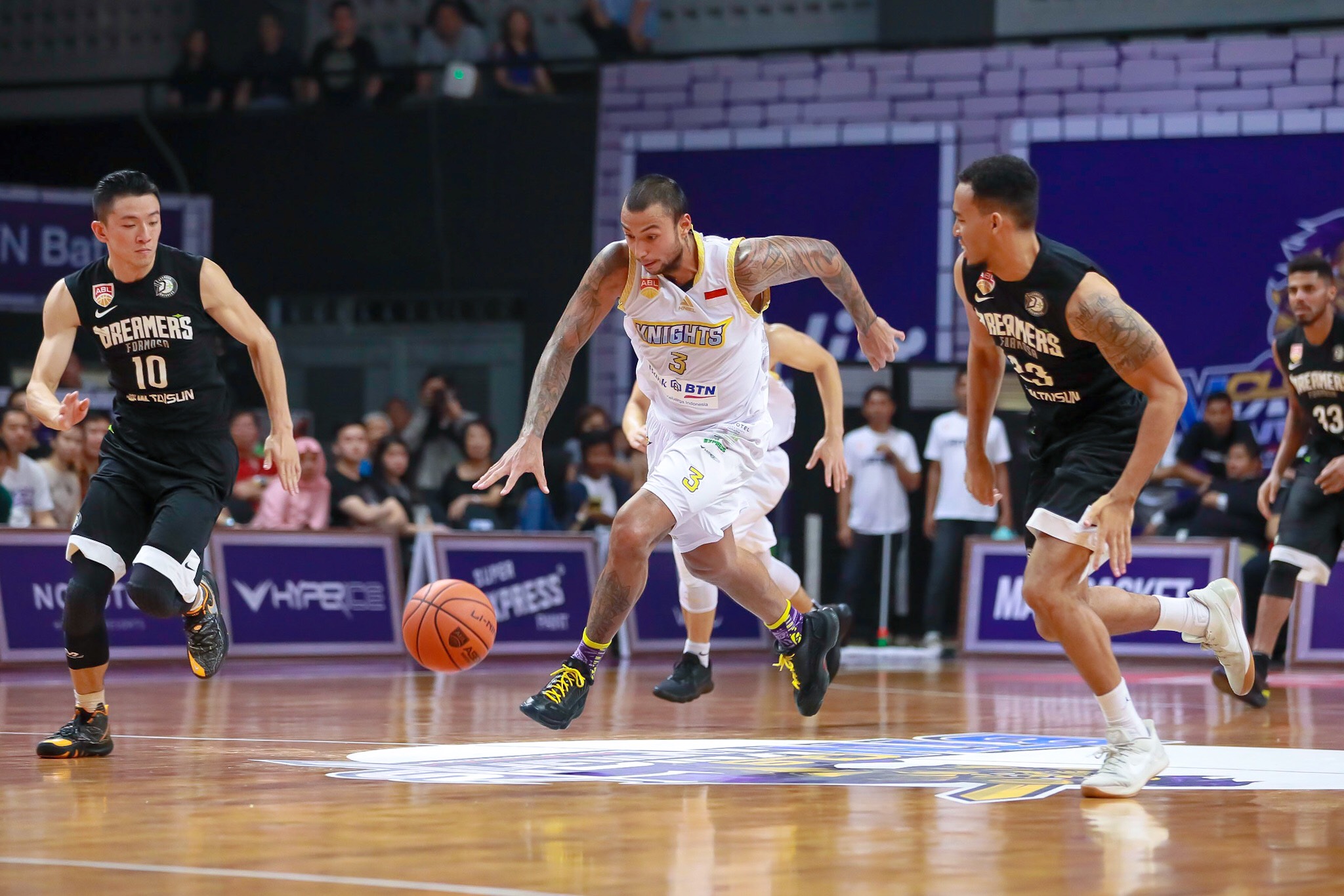 CLS Knights vs Formosa Dreamers. (Foto: Istimewa)