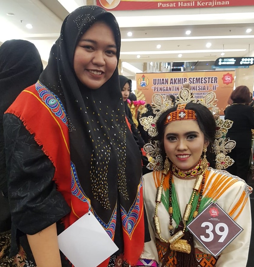 Anggita Ghea berhasil mengaplikasikan make up  modern dalam adat Toraja pada model, Selasa, 22 Januari 2019 (Foto:Istimewah) 