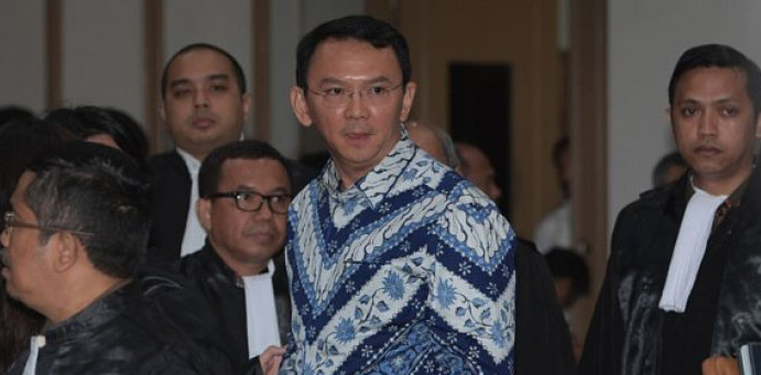 Tersangka kasus penodaan agama, Basuki Tjahaya Poernama hari ini akan menghirup udara segar. (Foto: Antara)