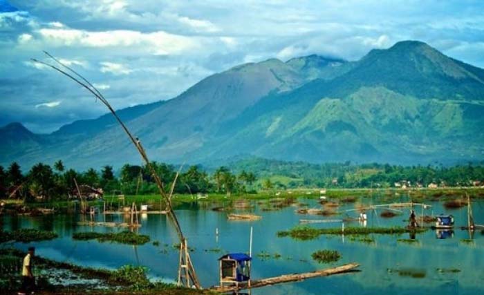 Situ Bagendit di Kabupaten Garut, Jawa Bara. (Foto:Antara)