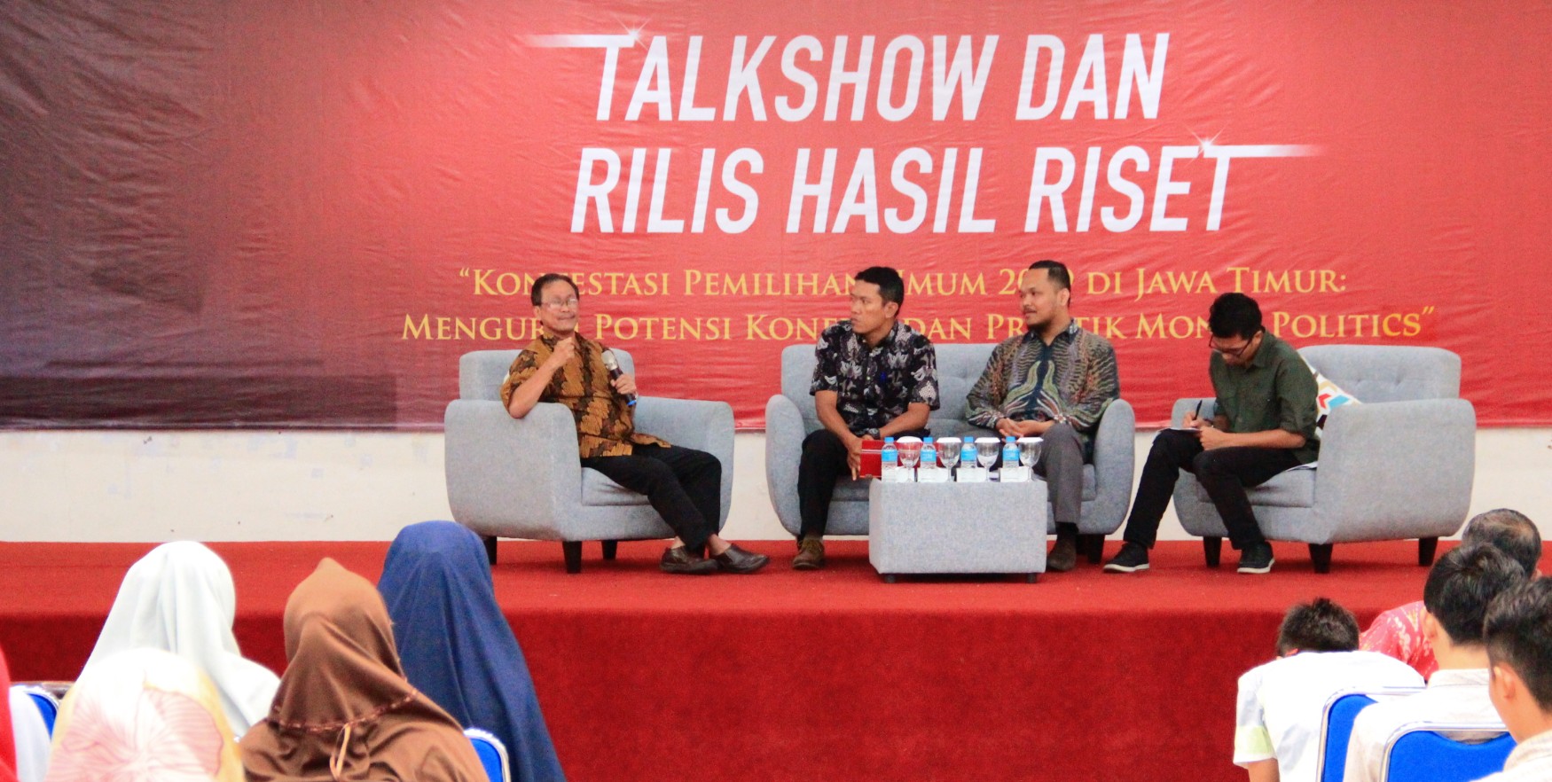 Talkshow dan pemaparan hasil riset PUSAD umsurabaya, mengenai politik uang pada pilpres 2019  (Foto: Istimewa)