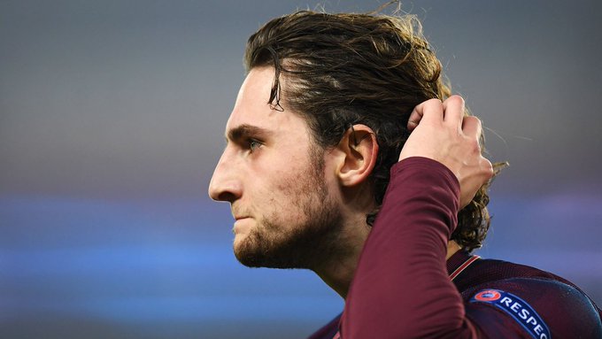 Tottenham siap memotong upaya tim lain mendapatkan Adrien Rabiot. Dana sebesar 20 juta poundsterling mereka siapkan. (Foto: Twitter/@PSG)