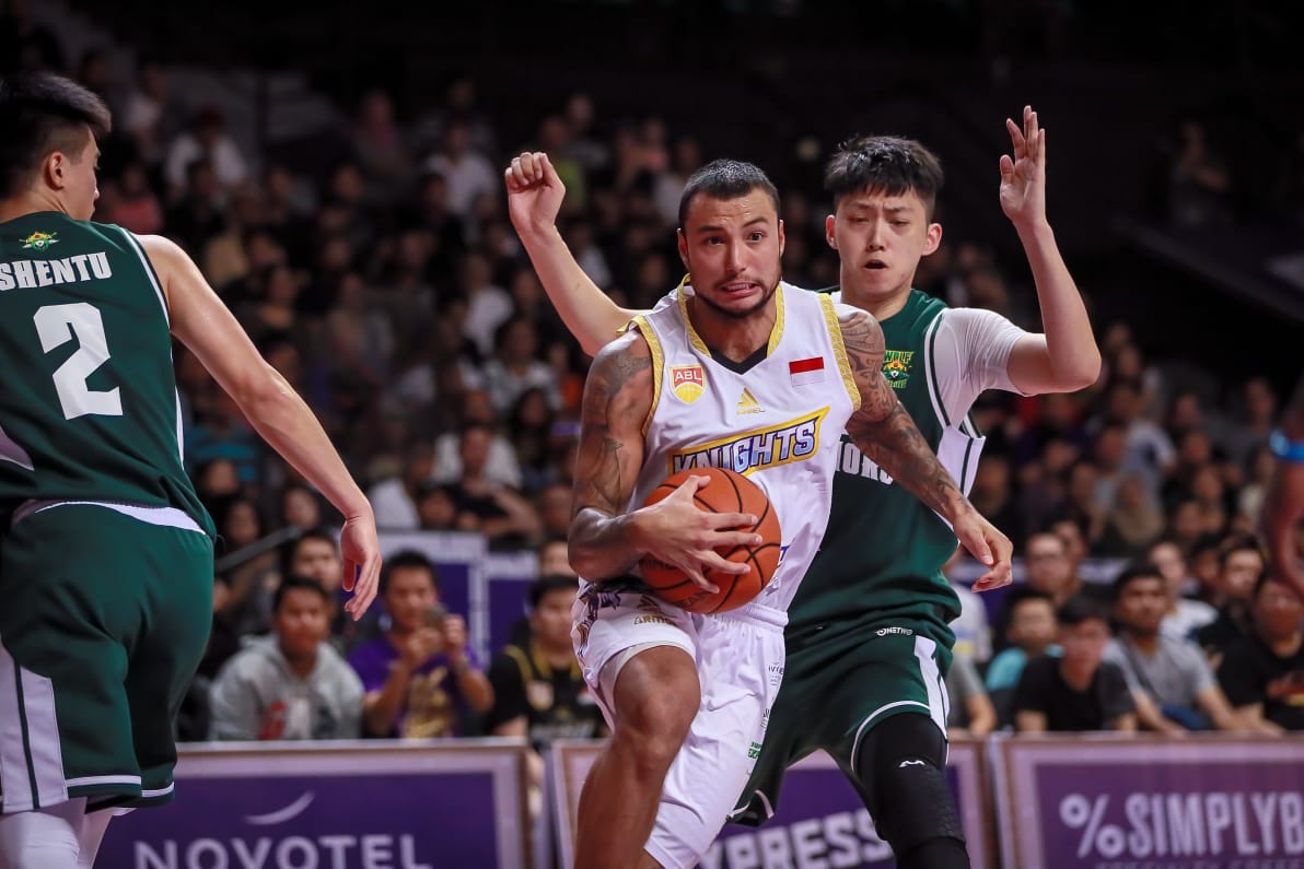 CLS Knights Indonesia menghadapi Zhuhai Wolf Warriors di GOR Kertajaya, Sabtu 26 Januari 2019. (foto: Istimewa)