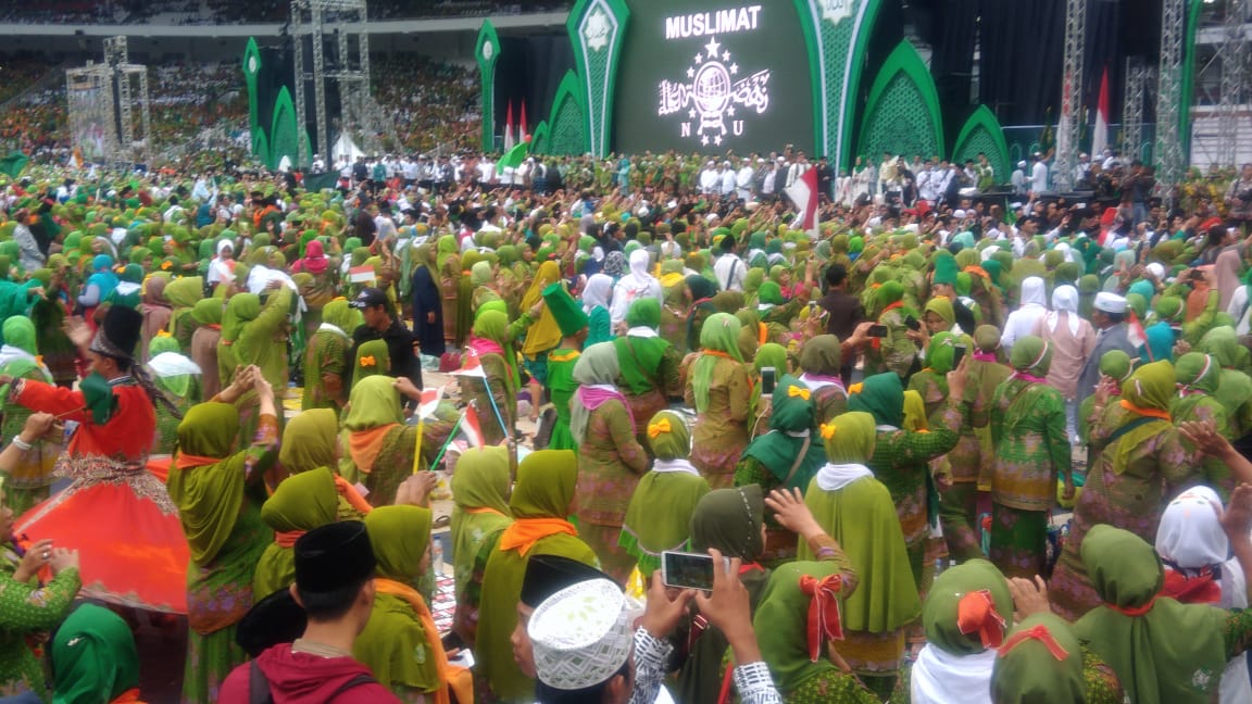 Ribuan massa hadiri Harlah Muslimat NU di Gelora Bung Karno, Jakarta. (Foto: asmanu/ngopibareng.id)