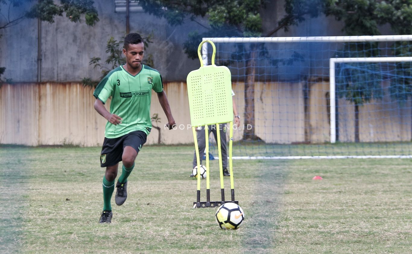 Pemain anyar Persebaya, Alwi Slamat. (foto: Haris/ngopibareng.id)