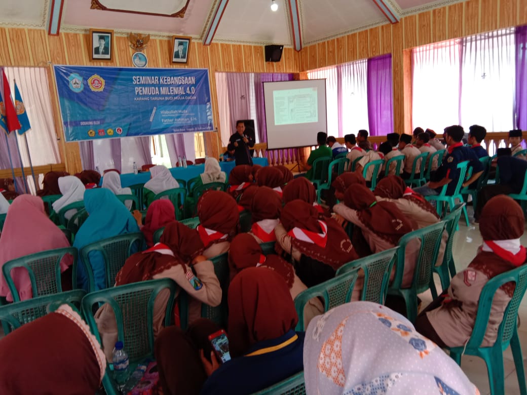 Seminar kebangsaan sebagai upaya tangkal paham Radikalisme dan bahaya narkoba pada kaum milineal (Foto:Totok/ngopibareng.id)