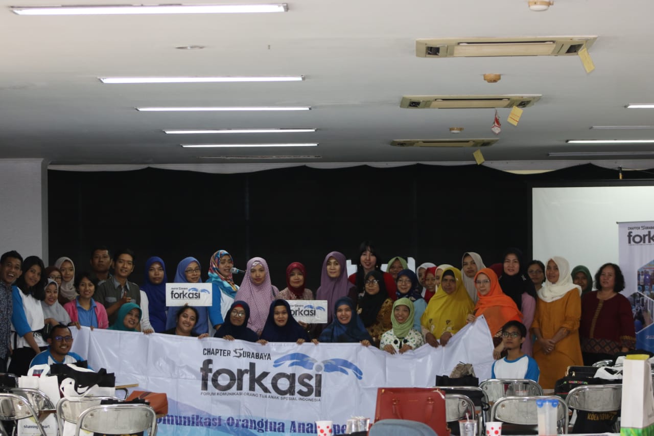 Forkasi Chapter Surabaya mengadakan parenting dan mini workshop 'Basic Daily Activity Visual Support for Special Needs'