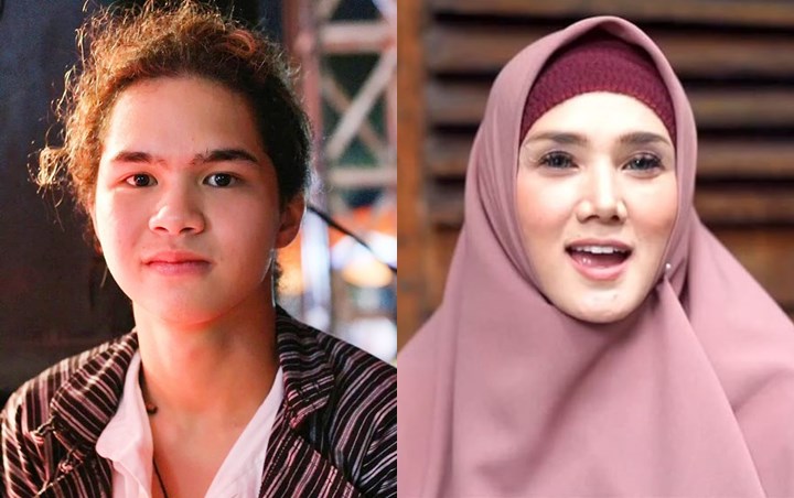 Abdul Qadir Jaelani (Dul) dan Mulan Jameela menangisi Ahmad Dhani saat menyanyikan lagu milik Dewa 19.