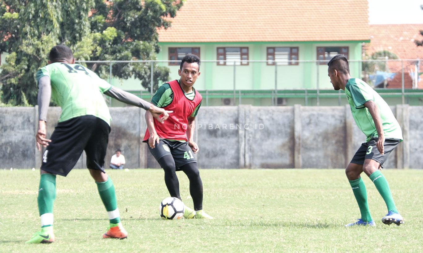 Skuat Persebaya saat latihan di Lapangan Jenggolo, Sabtu 9 Februari 2019. (Foto: Haris/ngopibareng.id)