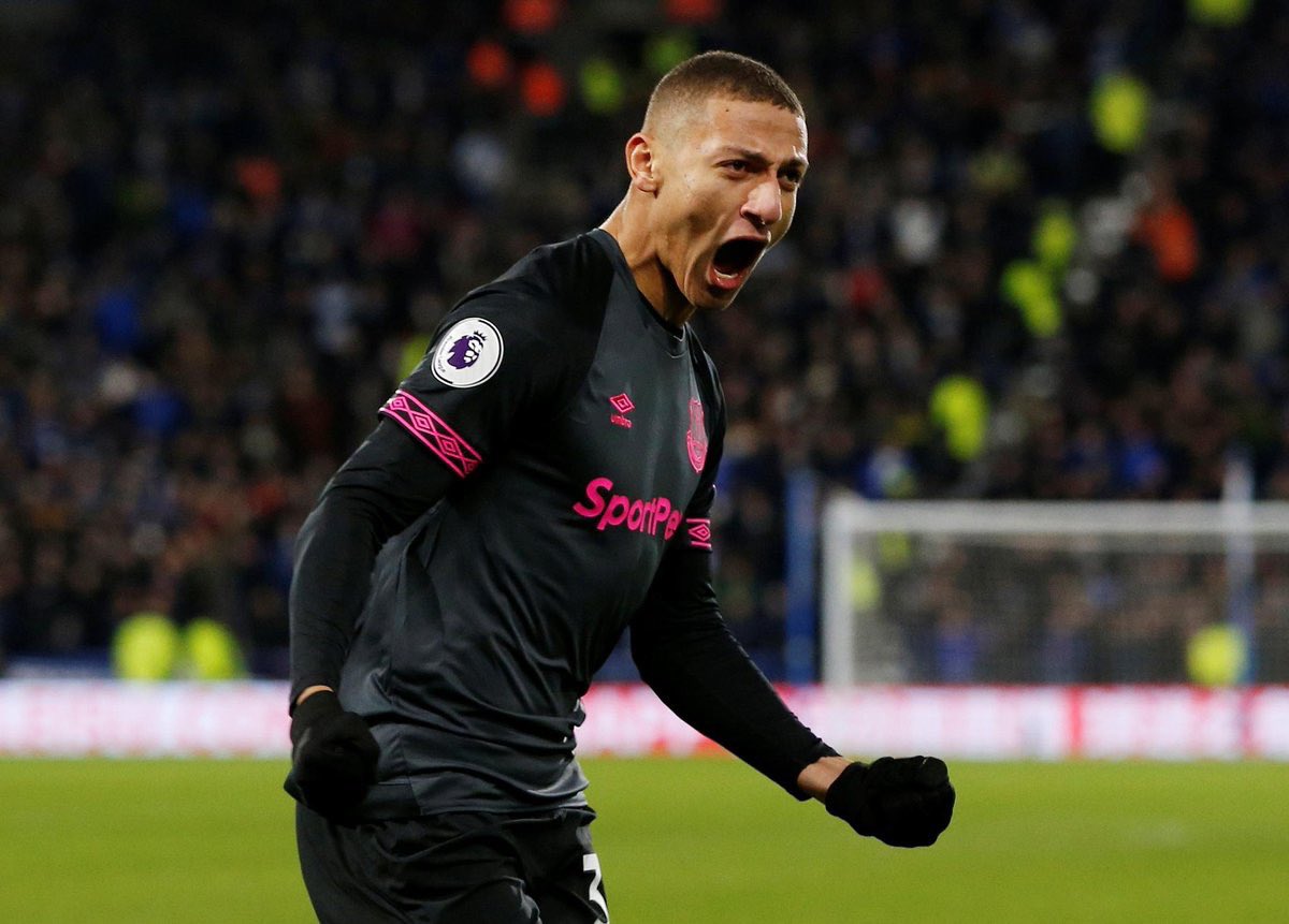 Chelsea harus menebus 80 juta poundsterling jika ingin Richarlison berlabuh ke Stamford Bridge. (Foto: Twitter/@richarlison97)