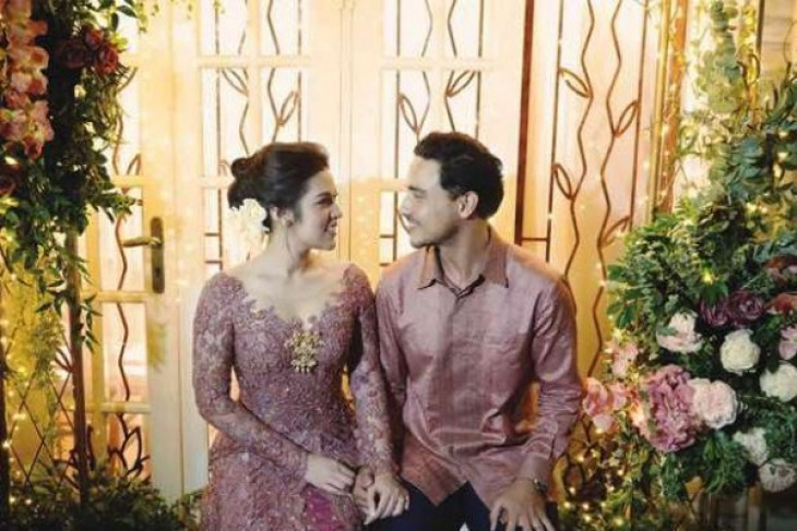 Pasangan Artis Raisa Andriana dan Hamish Daud. (Foto: dok/antara)