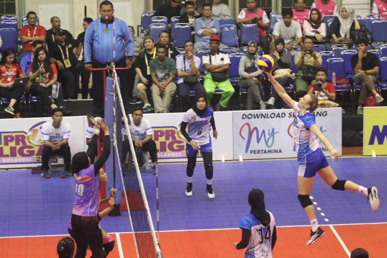 Menang atas PGN Popsivo Polwan, Tim putri Bank bjb buka asa ke grand final. (Foto: Bidang Media Proliga 2019)