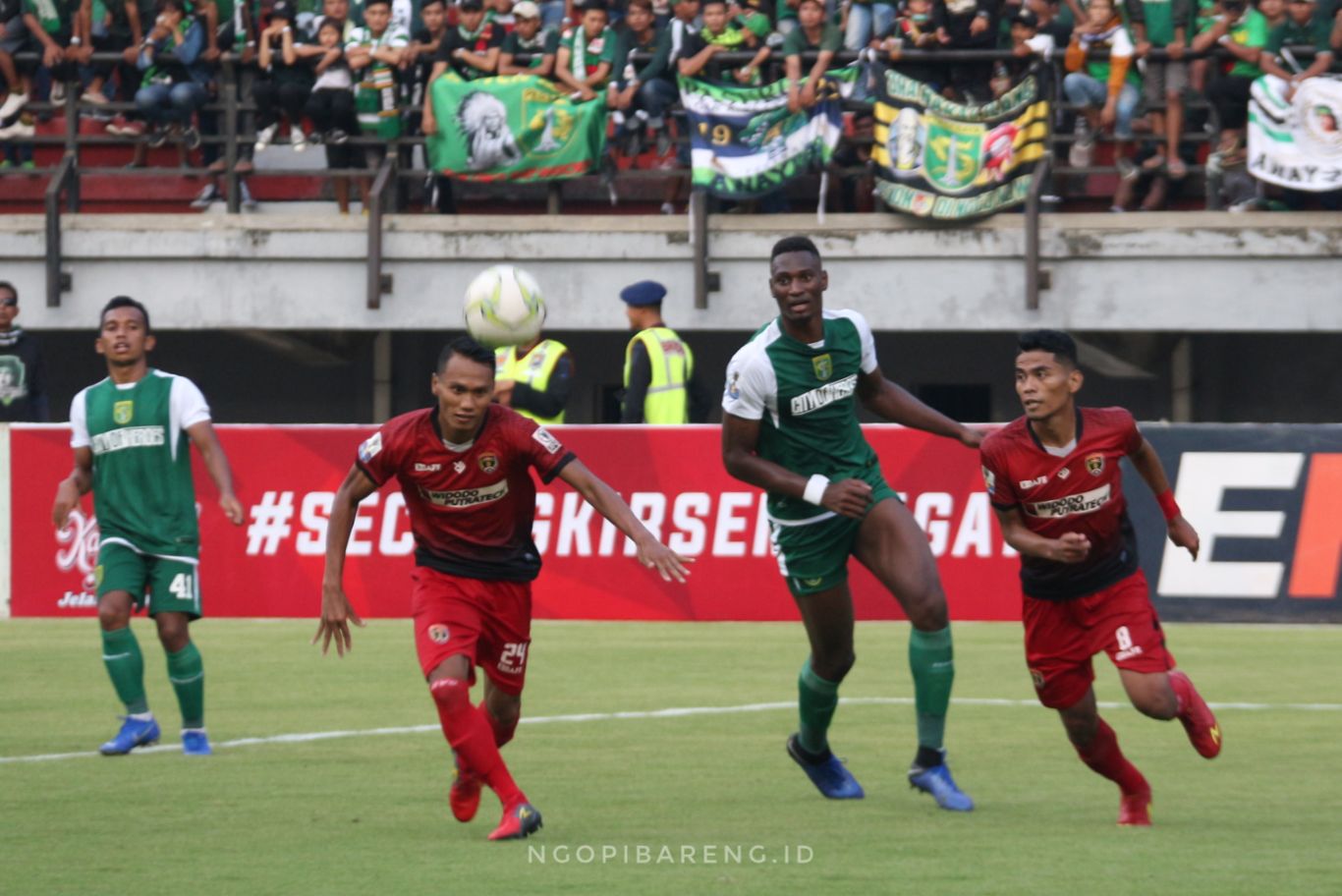 Persebaya vs Persinga. (fotov Haris/ngopibareng.id)