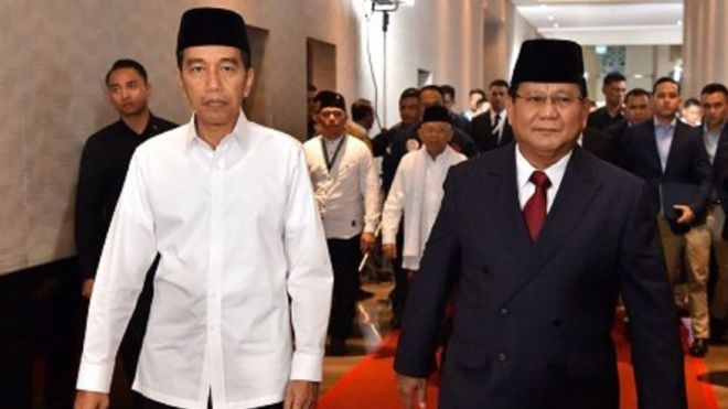 Capares Joko Widodo bersama Capres Prabowo Subianto. (Foto: dok ngopibareng.id)