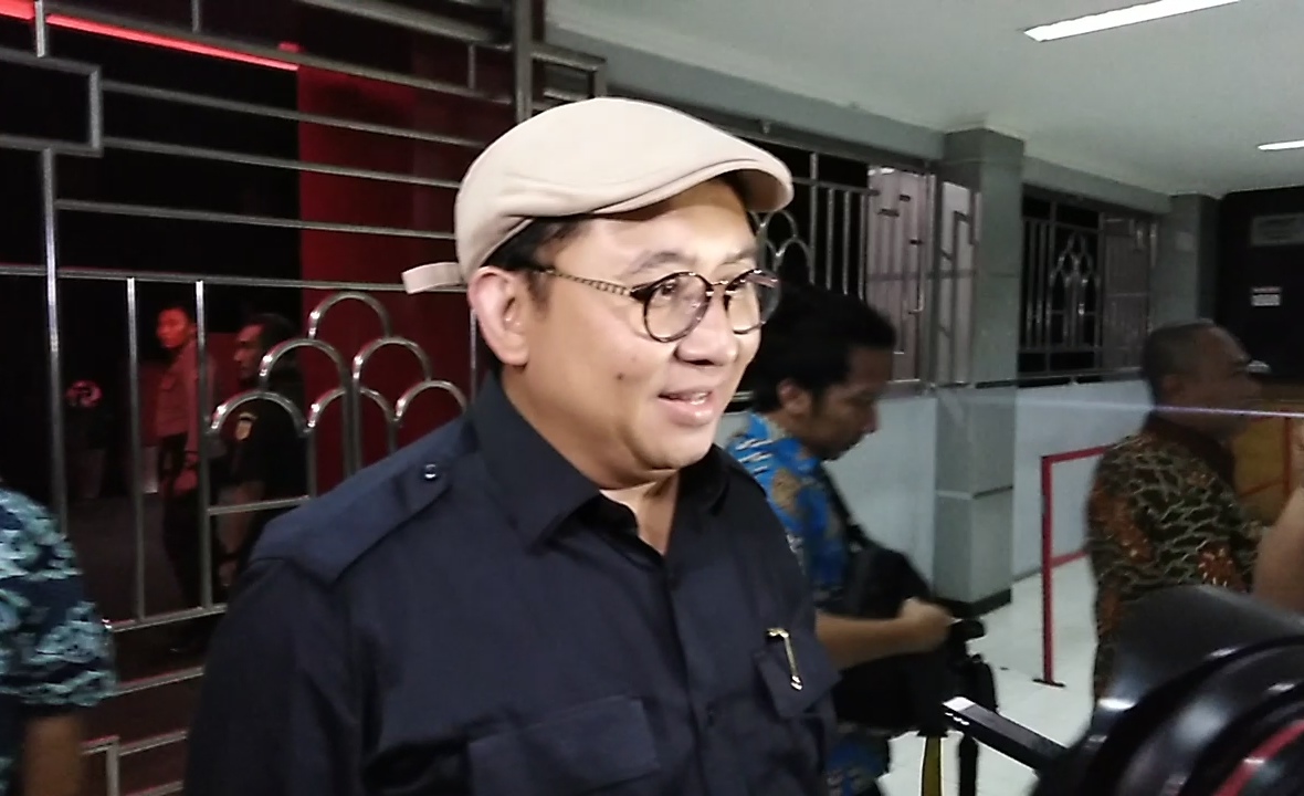 Fadli Zon saat tiba di Rutan Klas 1 Surabaya, Medaeng, Sidoarjo, Rabu, 20 Februari 2019. (Foto: Farid/ngopibareng.id) 