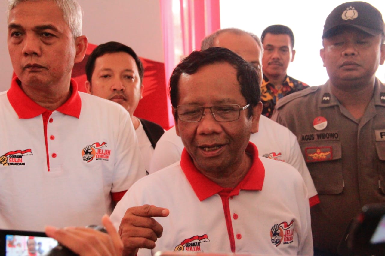 Mahfud MD saat Jelajah Kebangsaan di Stasiun Gubeng, Surabaya, Kamis, 21 Februari 2019. (Foto: Farid/ngopibareng.id) 