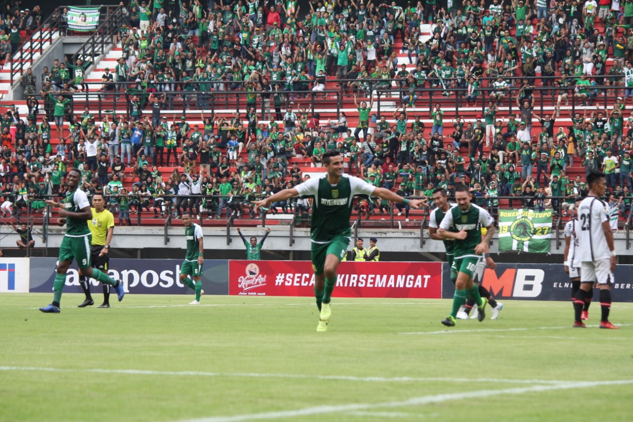 Bek Persebaya, Otavio Dutra. (foto: Haris/ngopibareng.id)