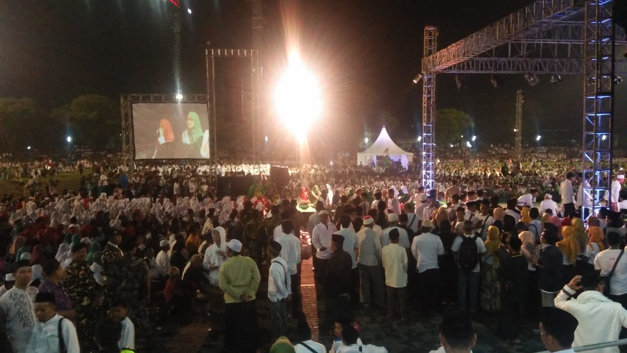 Suasana Haul ke-9 Gus Dur di Kota Solo, Sabtu malam, 23 Februari 2019. (Foto: curtesy for ngopibareng.id)