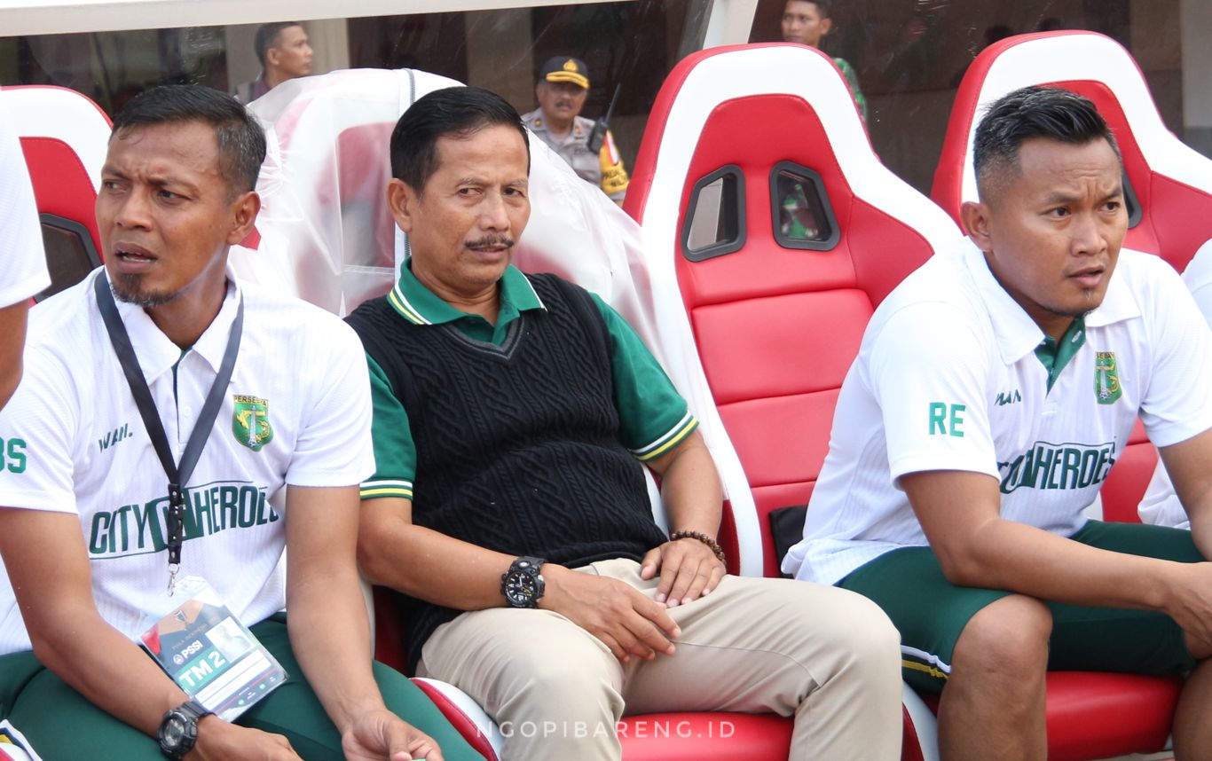 Pelatih Persebaya Djadjang Nurdjaman. (foto: Haris/ngopibareng.id)