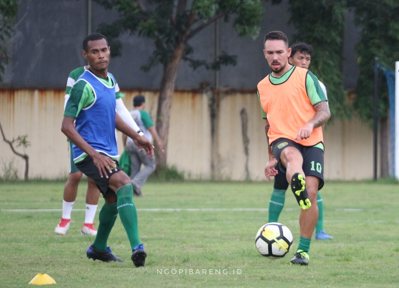 Pemain Persebaya, Damian Lizio. (Foto: Haris/ngopibareng.id)