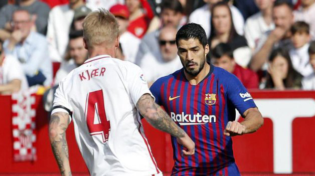 Suarez Akan Turun di Elclasico dengan Menahan Rasa Sakit di Lutut. (Foto: Twitter/@FCBarcelona)