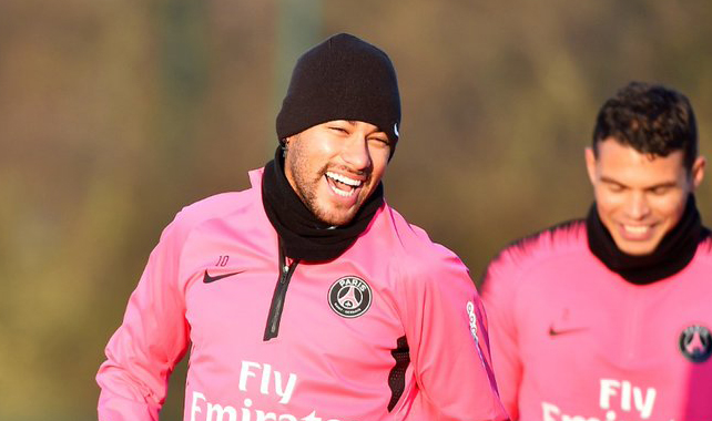 Neymar anggap Lionel Messi sosok istimewa. (Foto: Twitter/@PSG_espanol)