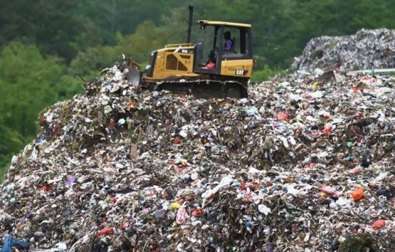 Tumpukan sampah di TPA Supit Urang Malang. (Foto: Fajar/ngopibareng.id)