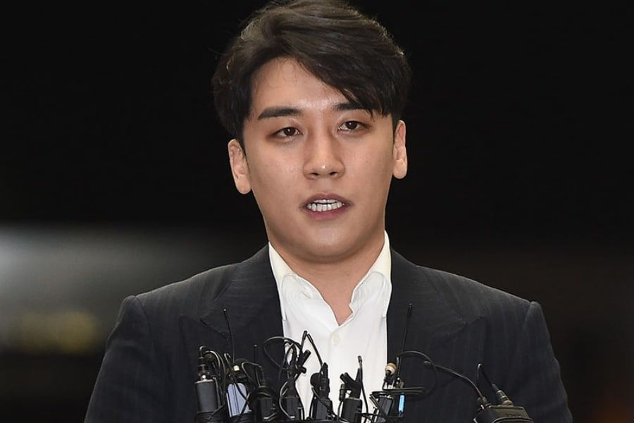 Seungri BINGBANG usai menjalani pemeriksaan di kantor polisi. (Foto: Xportnews)