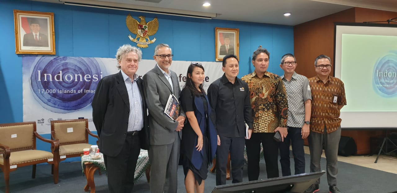 KIRI KE KANAN: Country Director British Council Indonesia, Paul Smith; Duta Besar Kerajaan Inggris untuk Indonesia, The Association of Southeast Asian Nations (ASEAN), dan Timor Leste, Moazzam Malik; ; Dirjen Kebudayaan, Hilmar Farid. ( foto : istimewa )