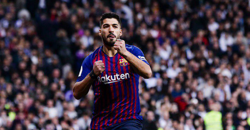 Suarez beri ucapan selamat atas kemenangan Ajax 4-1 atas Real Madrid. (Foto: Twitter/@FCBarcelona)