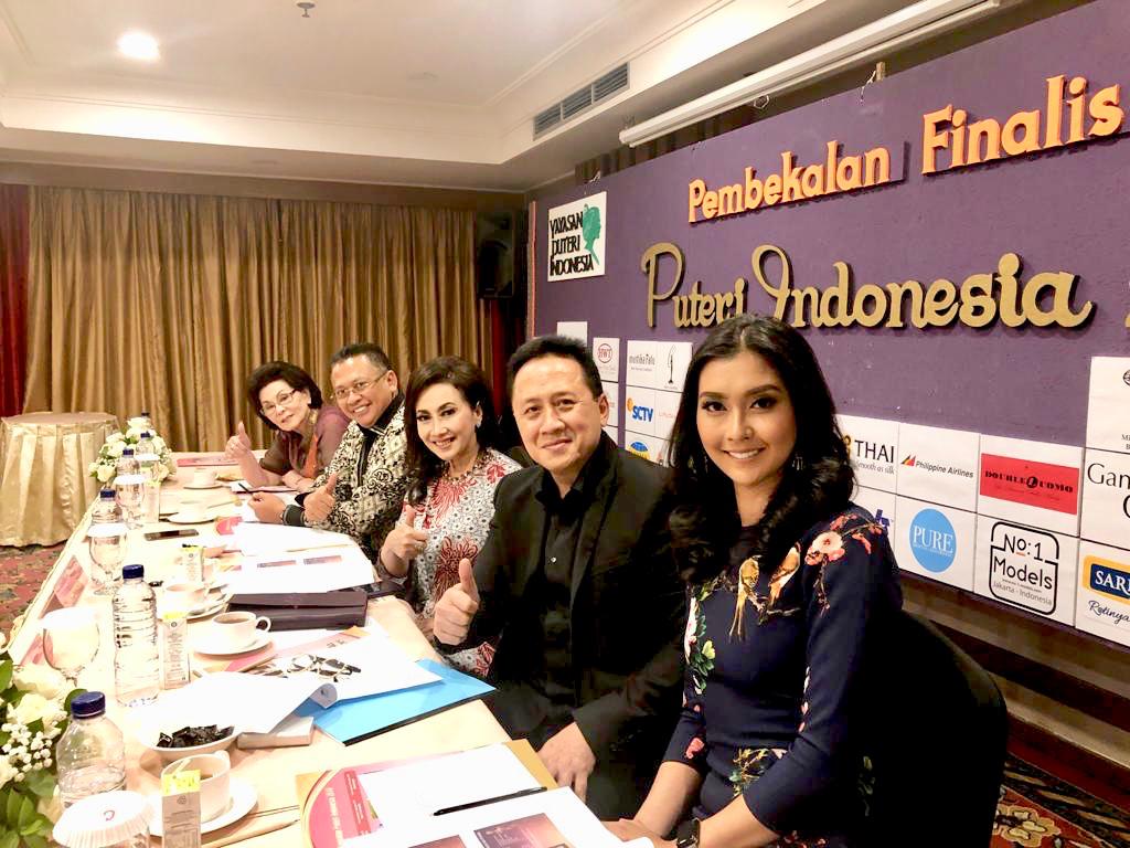 Selain cantik fisik, Ketua DPR RI Bambang Soesatyo minta Puteri Indonesia 2019 juga memiliki kepribadian positif lainnya. (Foto: Asmanu/ngopibareng.id)