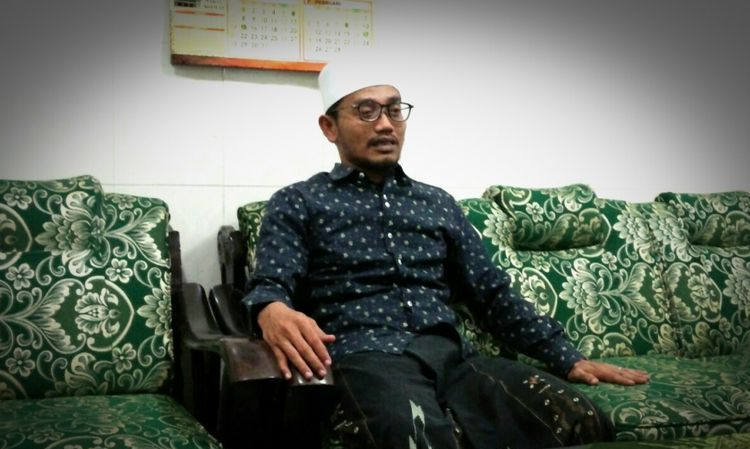 Pengasuh Pesantren Mambaul Ma’arif Denanyar Jombang, KH Abdussalam Shokhib.