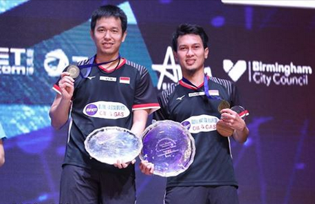 Pasangan Hendra dan Ahsan saat meraih juara. (Foto: PBSI)