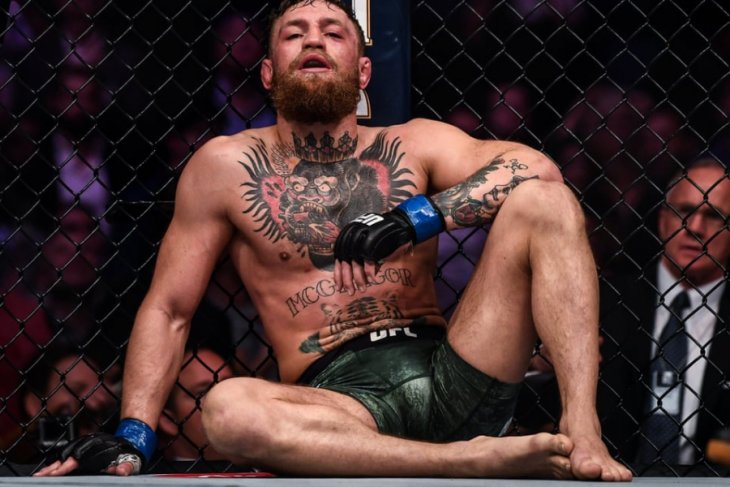 Petarung Irlandia Conor McGregor ketika dikalahkan Khabib Nurmagomedov (Rusia) pada UFC 229, Oktober 2018 lalu. (Foto: dok/antara)