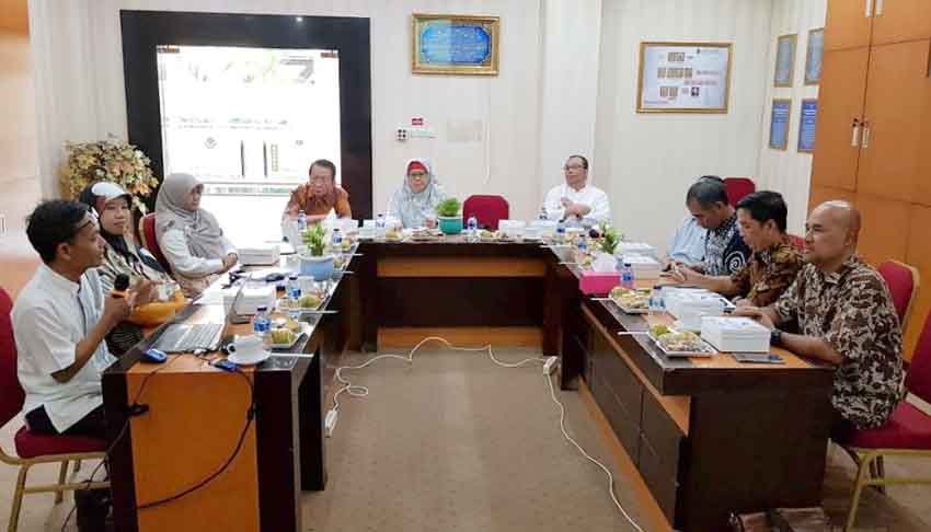 PERSIAPAN : Pengurus ICMI DIY melakkukan koordinasi dengan Universitas Islam Indonesia (UII) menjelang seminar tentang BPJS Kesehatan.