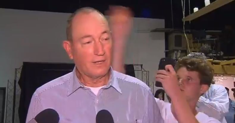 Aksi ini dilakukan karena pernyataan Fraser Anning yang kontroversial.