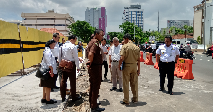 Peninjauan Jalan Raya Gubeng Surabaya, Senin, 18 Maret 2019. (Foto: farid/ngopibareng.id)