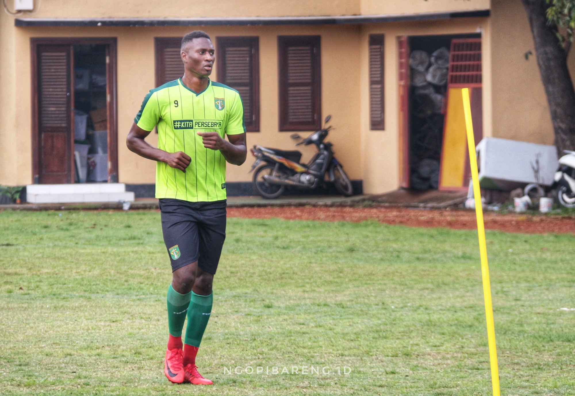 Striker Persebaya, Amido Balde. (foto: Haris/ngopibareng.id)