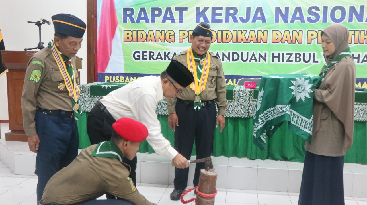 Dahlan Rais dalam pembukaan Rakernas Hizbul Wahthon. (Foto: md for ngopibareng.id)