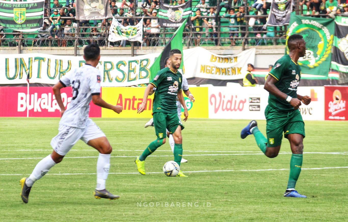 Persebaya vs PS TIRA Persikabo. (foto: Haris/ngopibareng.id)