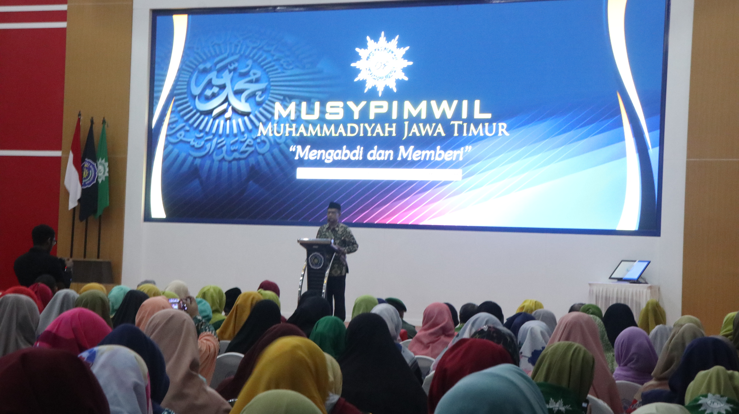 Haedar Nashir saat membuka Musyawarah Pimpinan Wilayah (Musypimwil) Muhammadiyah Jawa Timur  di Sidoarjo. (Foto: md for ngopibareng.id)