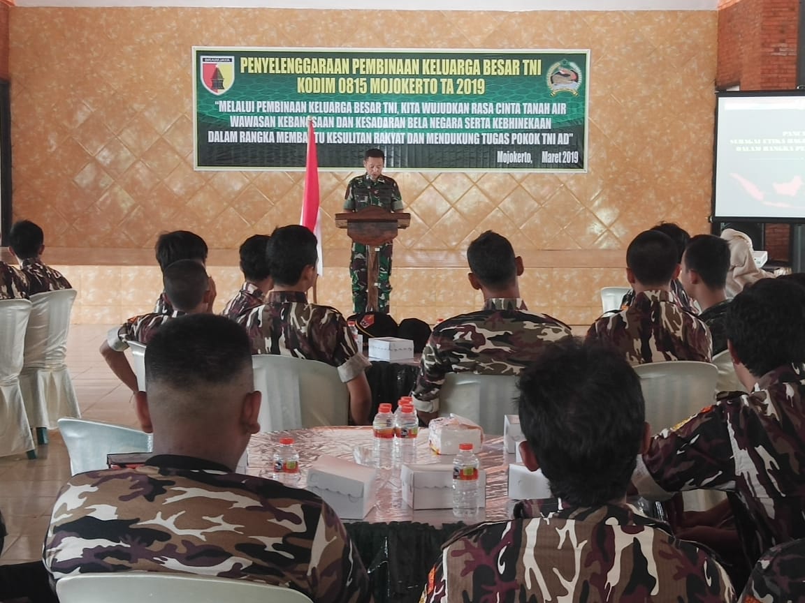 Dandim 0815 Mojokerto Saat Acara Bersama Keluarga Besar TNI 