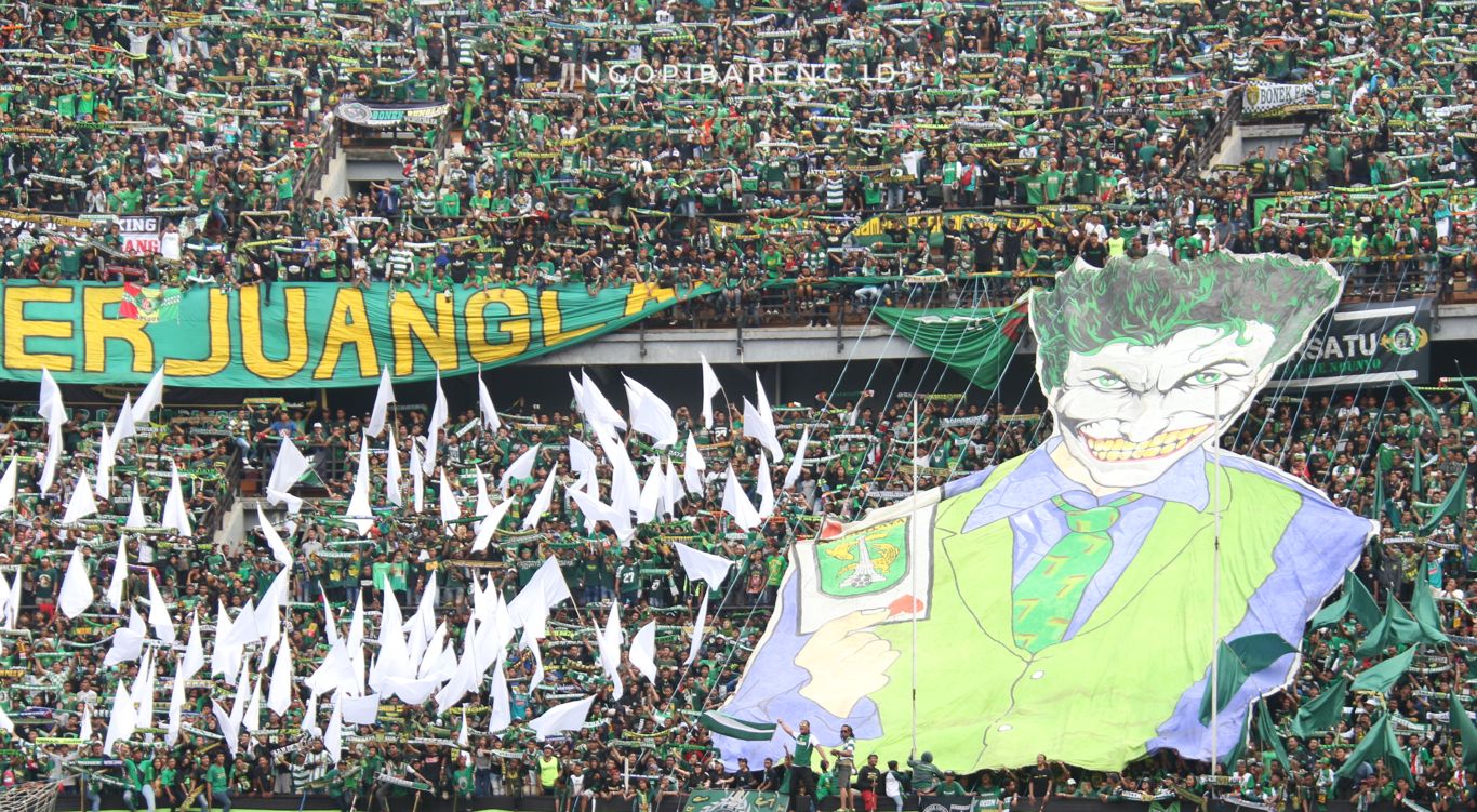 Suporter Persebaya, Bonek Mania. (foto: Haris/Ngopibareng.id