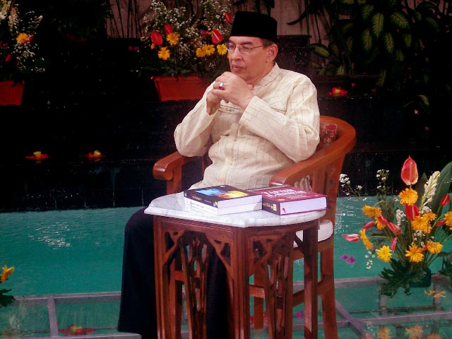 Prof. Dr. KH. Quraish Shihab, penulis tafsir Al-Quran Al-Mishbah. (Foto: dok ngopibareng.id)